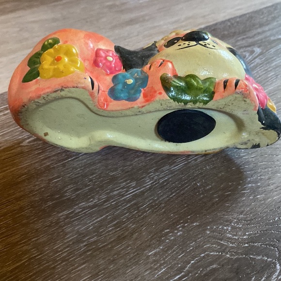 1960 Vintage Ceramic Bank - Picture 5 of 7